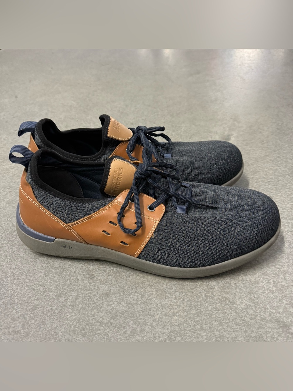 Rockport Works truFLEX Men's Blue & Tan Sneakers Size 11.5